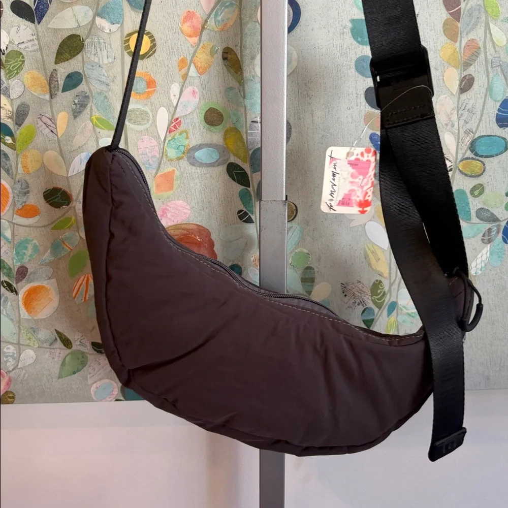 NWT FP Movement Nothing But Net Sling Bag brown black one size sporty new nwt